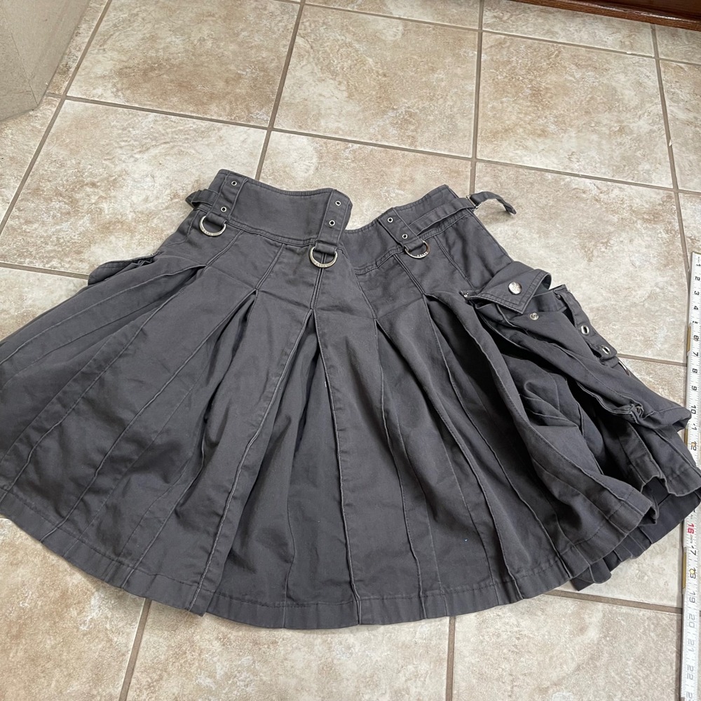 Tripp NYC Daang Goodman Mens Gothic Cargo Kilt Black Pleated Size L D-Rings - Picture 9 of 15